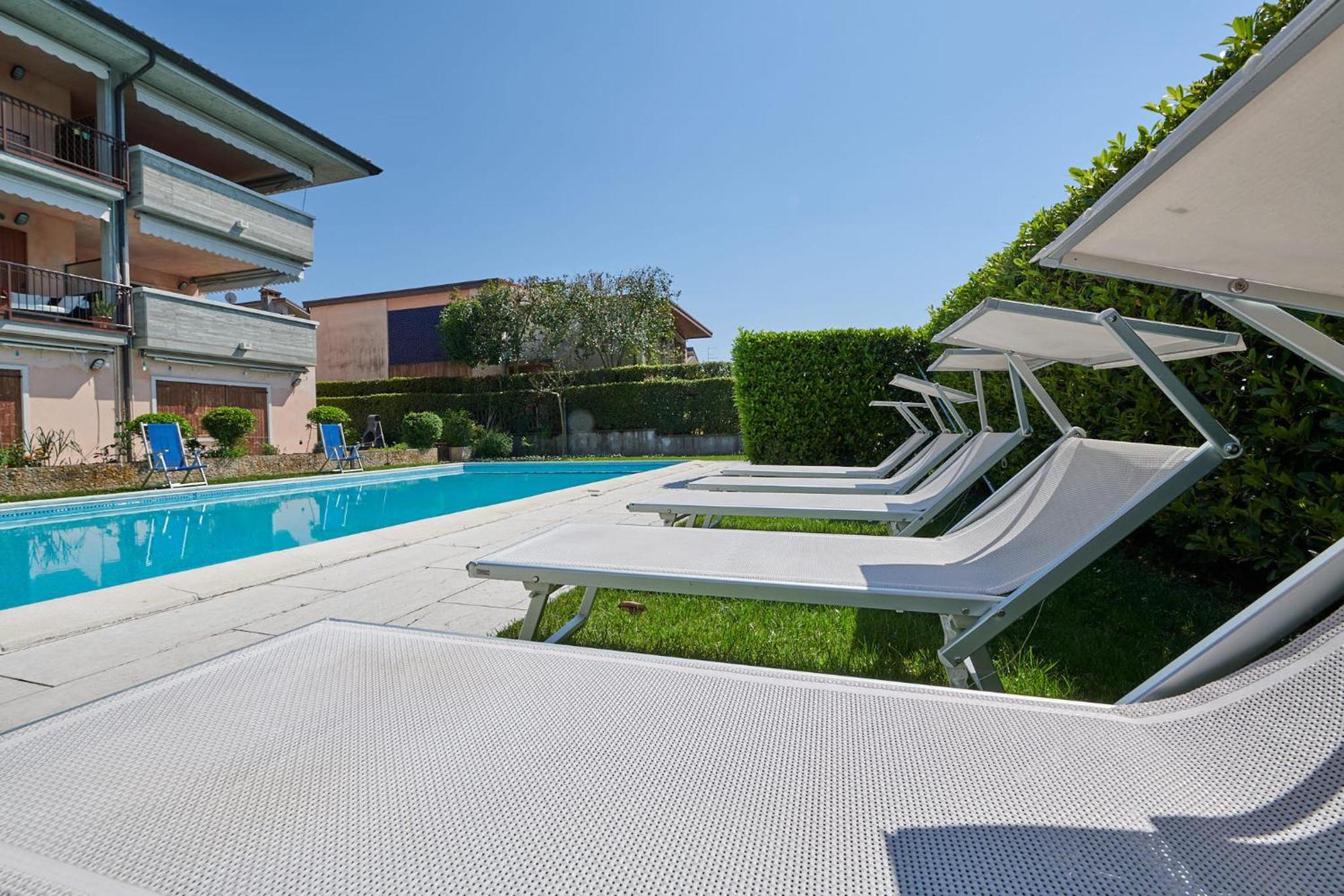 Apartments Rainer - Front Lake Bardolino Exterior photo
